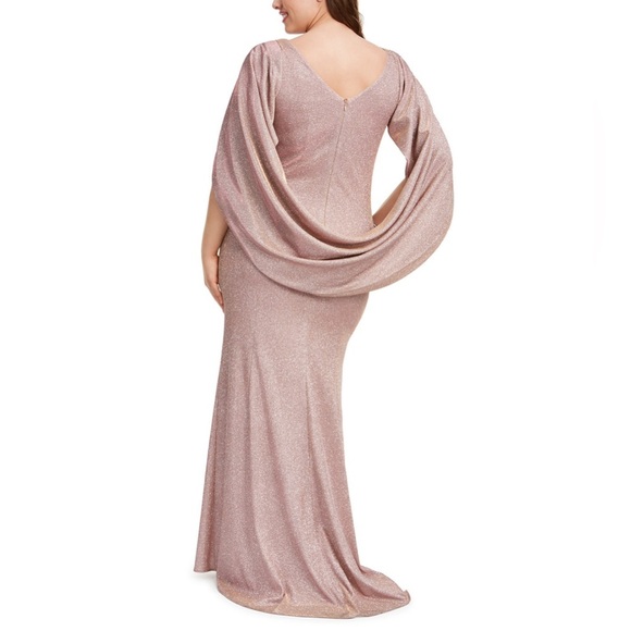 Betsy & Adam‎ Elegant Women's Dress in Shimmering Cream - Picture 2 of 4